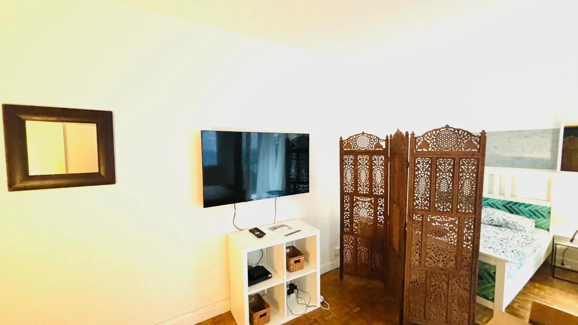 Apartments Champs Elysees פריז